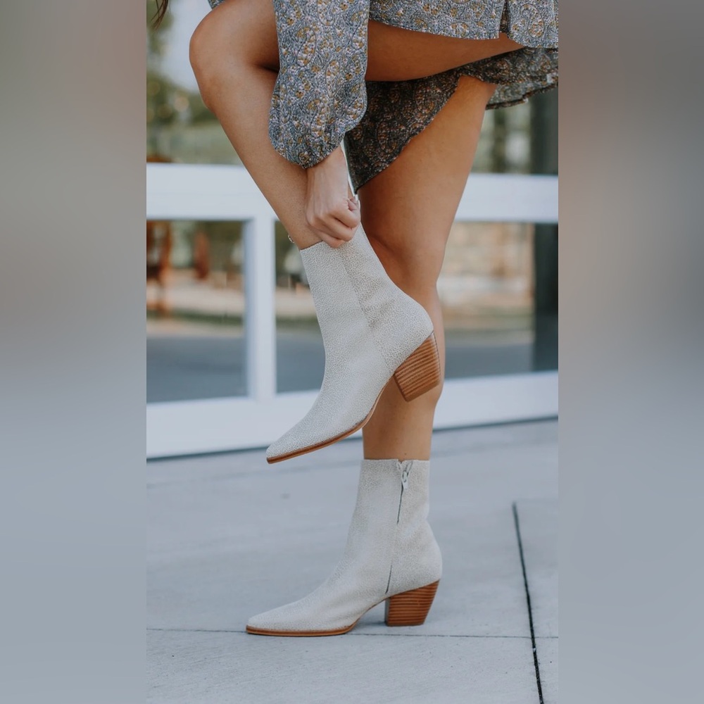 Matisse Cream Ankle Boots